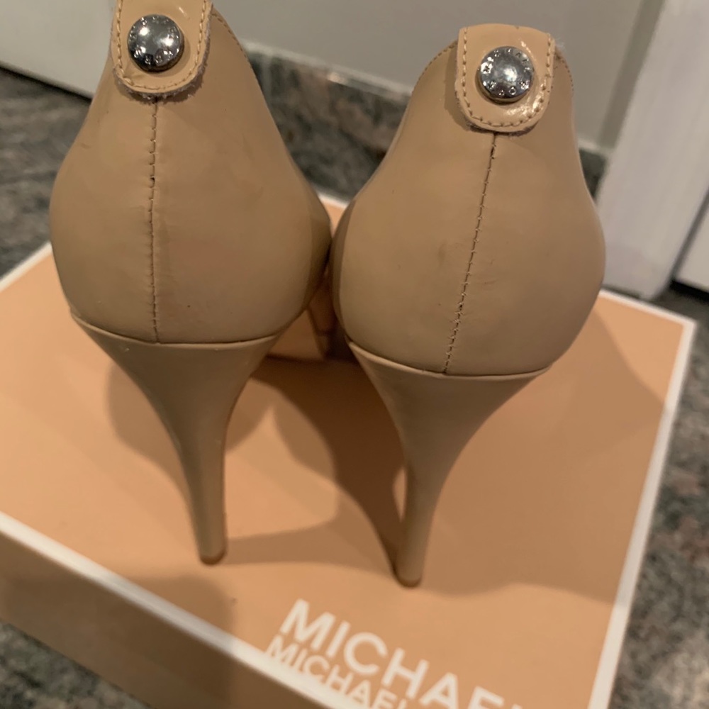 ‼️SOLD‼️ on Facebook - Picture 2 of 7